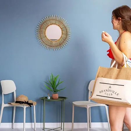 44 - & Access * Himare