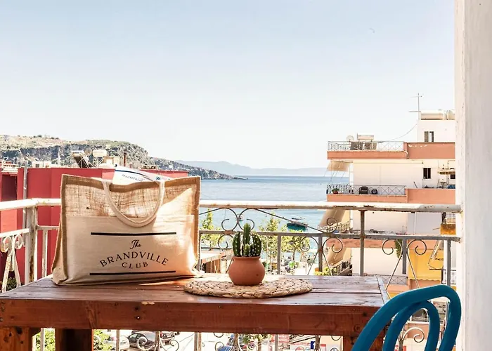 44 - & Access Apartamento Himarë